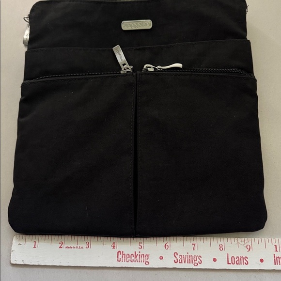 Baggallini Small Crossbody Bag Travel Organizer Black purse Vacation minimalist - Picture 10 of 10